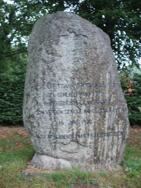 Genforeningssten i Brahetrolleborg, Brahetrolleborg sogn, Faaborg-Midtfyn kommune Genforeningssten i Brahetrolleborg, Brahetrolleborg sogn, Faaborg-Midtfyn kommune