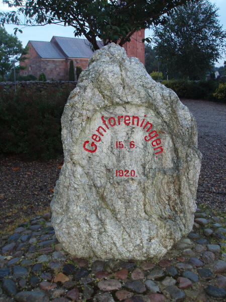 Genforeningssten i Fole by og sogn, Haderslev kommune Genforeningssten i Fole by og sogn, Haderslev kommune