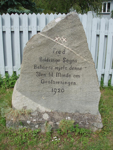 Genforeningssten i Gishale by, Beldringe sogn, Vordingborg kommune Genforeningssten i Gishale by, Beldringe sogn, Vordingborg kommune