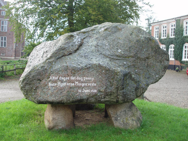 Genforeningssten i Gram by og sogn, Haderslev kommune Genforeningssten i Gram by og sogn, Haderslev kommune