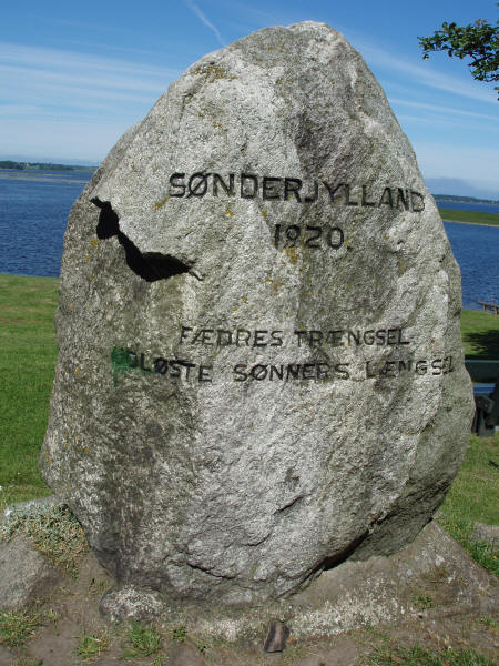 Genforeningssten i Jyllinge by og sogn, Roskilde kommune Genforeningssten i Jyllinge by og sogn, Roskilde kommune