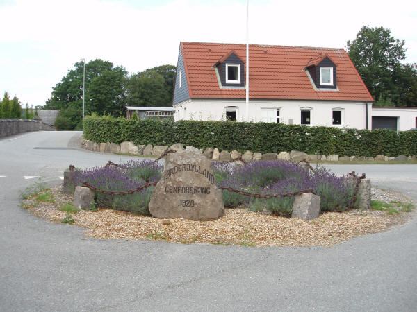 Anlægget med genforeningsstenen i Sønder Onsild, Mariagerfjord kommune