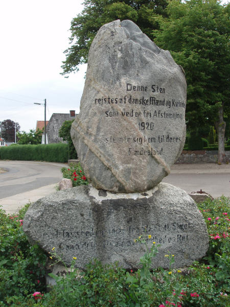 Genforeningssten i Ullerup by og sogn, Sønderborg kommune Genforeningssten i Ullerup by og sogn, Sønderborg kommune
