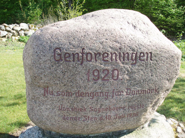 Genforeningssten i Vonsbæk by og sogn, Haderslev kommune Genforeningssten i Vonsbæk by og sogn, Haderslev kommune
